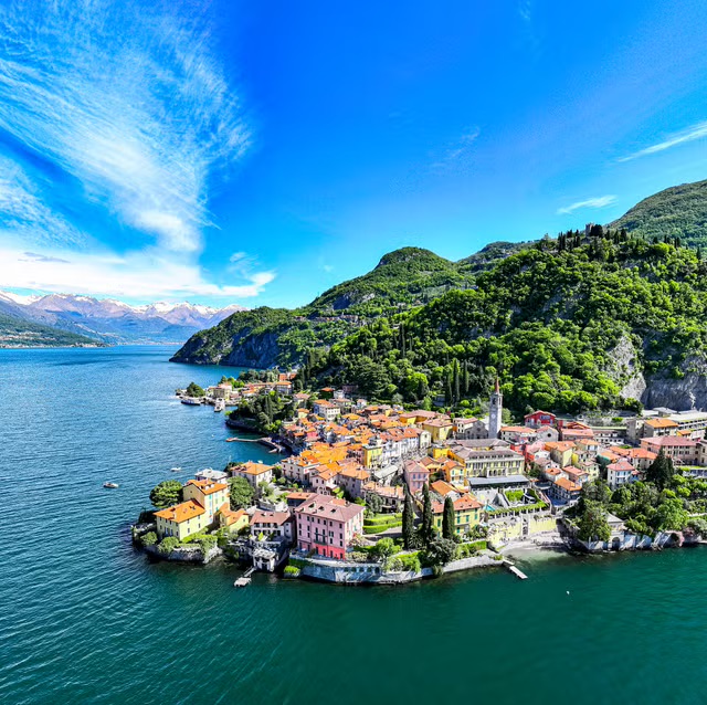 lake como view from the top