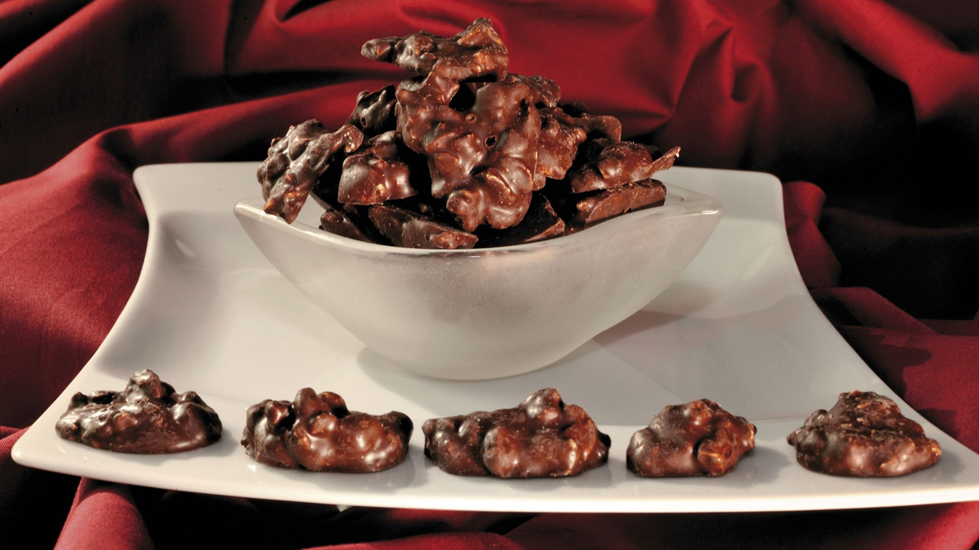 White Gold & Royal Chocolate:第6张,共15张